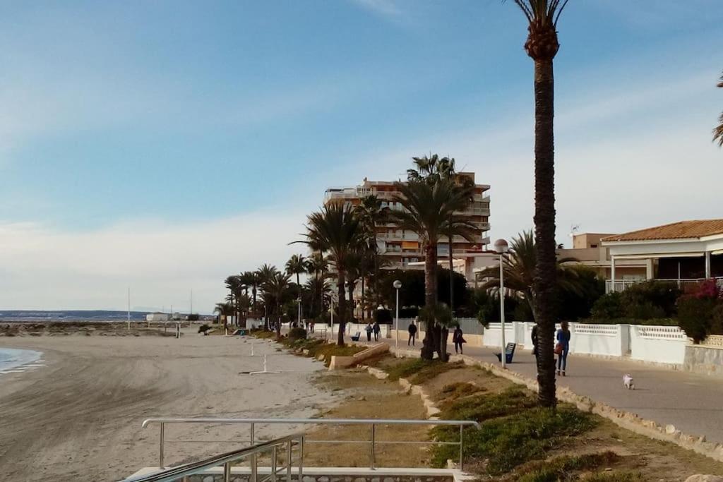 Wendy Y Antonio.Alicante- Santa Pola- Piscina/Playa Exterior photo